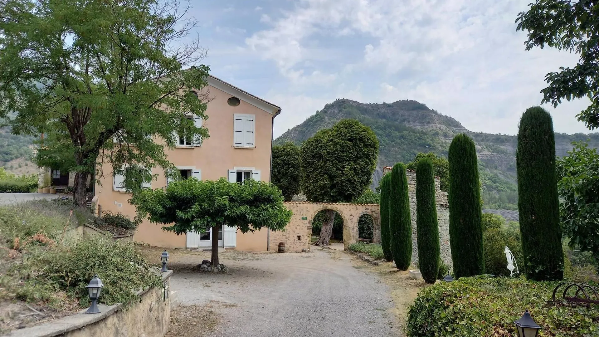 Les Gites Du Chateau La Robine-Sur-Galabre 0*,  France