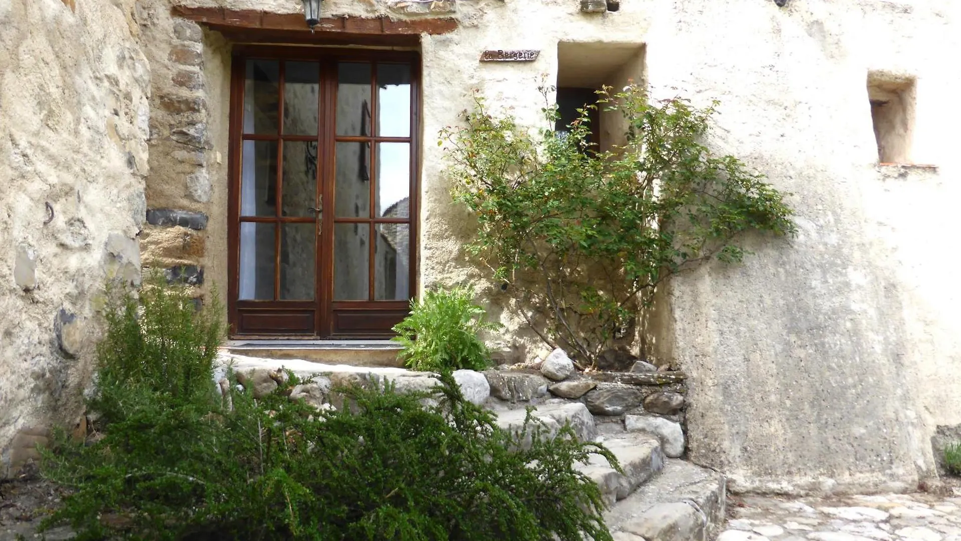 Les Gites Du Chateau La Robine-Sur-Galabre