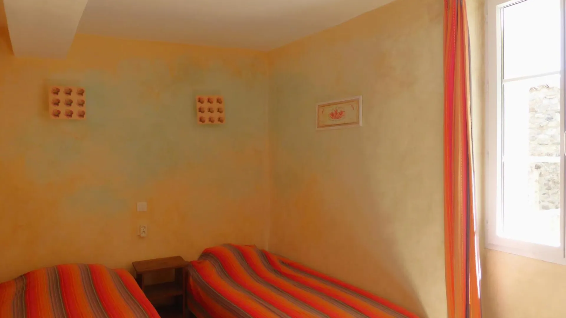 Appartement Les Gites Du Chateau La Robine-Sur-Galabre