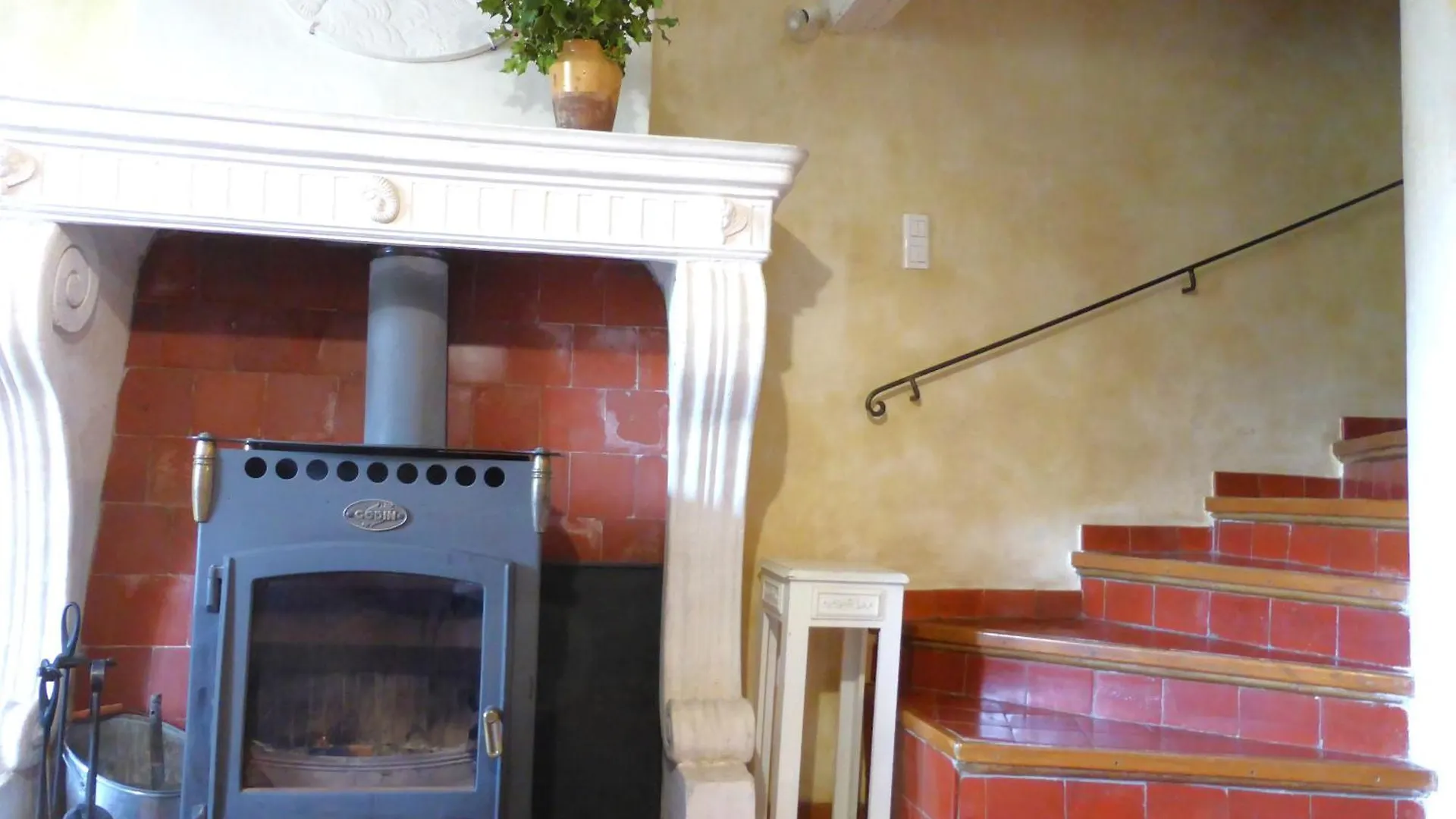 Les Gites Du Chateau La Robine-Sur-Galabre Appartement